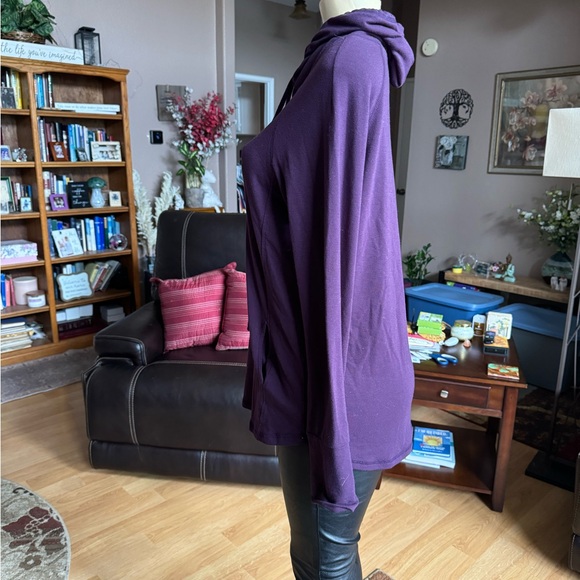 Pink Clover purple cowl neck long sleeve sweatshirt-size L - Picture 7 of 9